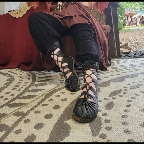 Product - MocMartin Black - 01
